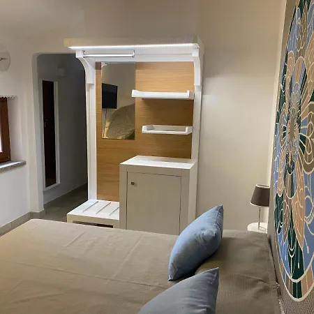 Petit Maison Petra-3