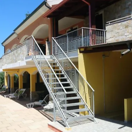 Gli Appartamenti Sul Mare-3