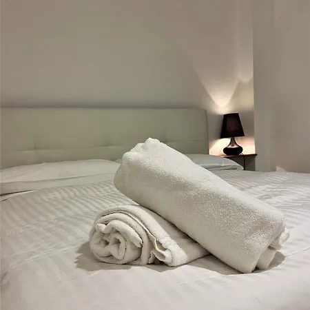 The Square Apartment-2
