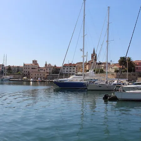 Solelunamare Guest House-3