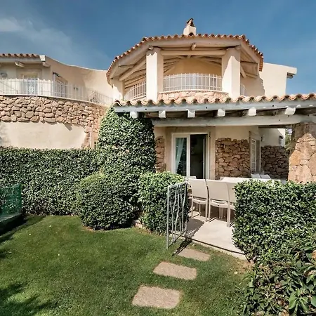 Villa Sul Mare Con Piscina E Jacuzzi Privata-3