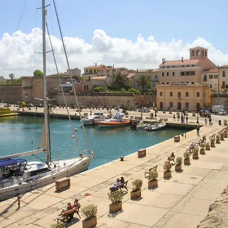 2 Bedroom Awesome Apartment In Alghero-2