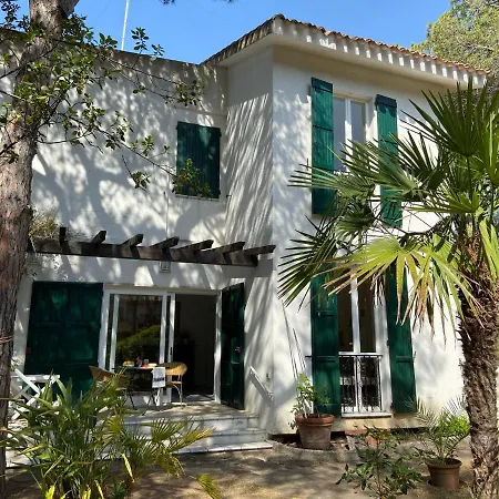 Family Beach Retreat In Beautiful Villa Chiara-2