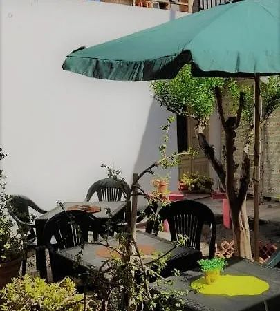 Casa Vacanze E Affittacamere Isola Di Sant'Antioco-3