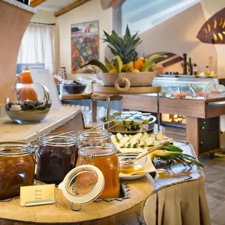 Hotel Arathena-2