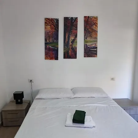 Rooms For Rent 67-3