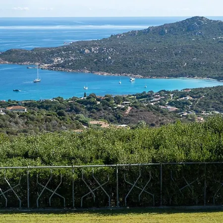 Villa Paradiso Con Piscina E Vista Mare-3