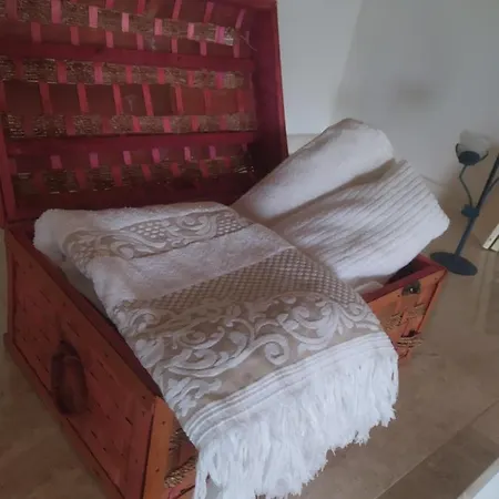 Casa Ghirthalos-2