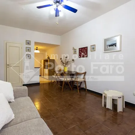 10 Centro - Appartamento Sulla Piazzetta Di Porto Faro-2