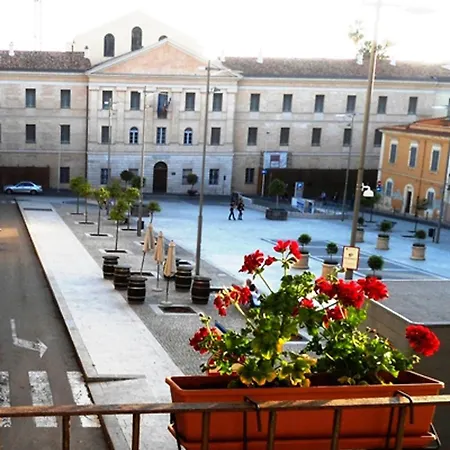 B&B Le Finestre Su Via Cavour-3