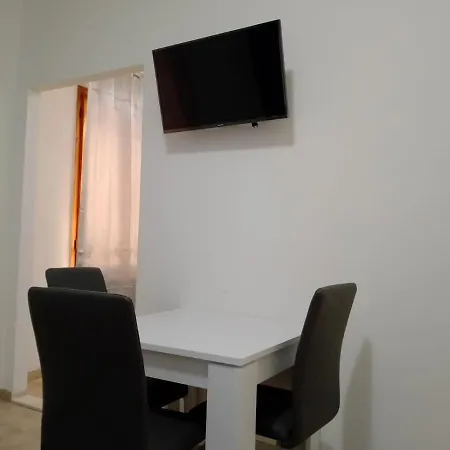Costa Brava Guest House - Affittacamere-3