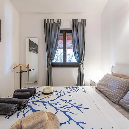 Zeus Apartment-3