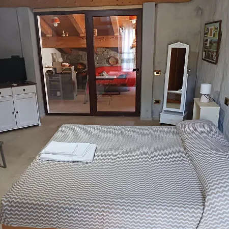 La Casa Di Paglia-2