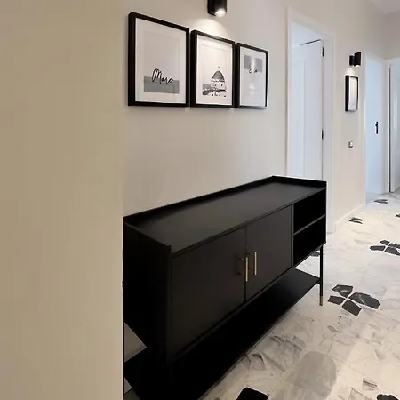 Leonardo Da Vinci Rooms-3