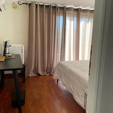 Excellent Rooms Paola'S-3