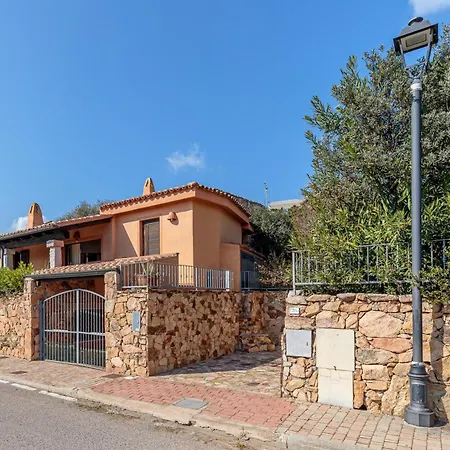 Villetta Franca 100M From The Beach - Happy Rentals-2