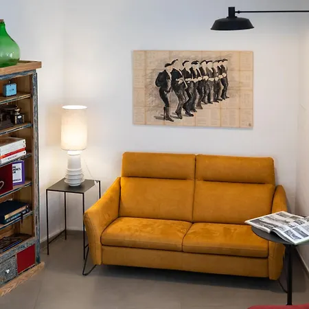 Domu Qirat - Authentic Rooms With Private Terraces-3