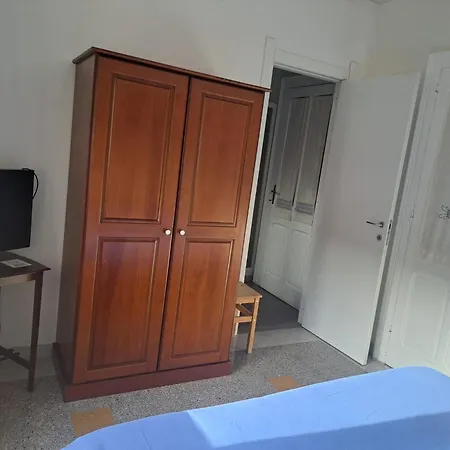 Dante Alighieri Guest House-2