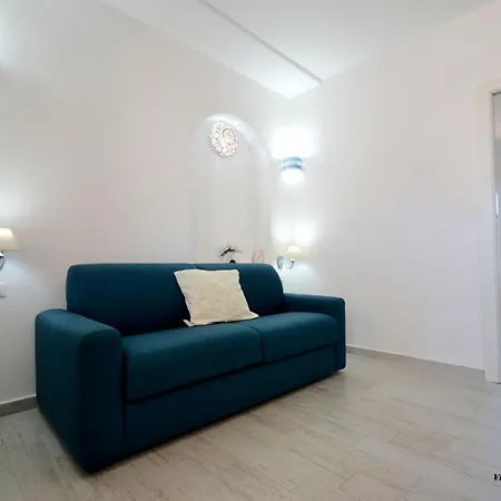 Villa Dessena Guest House-2