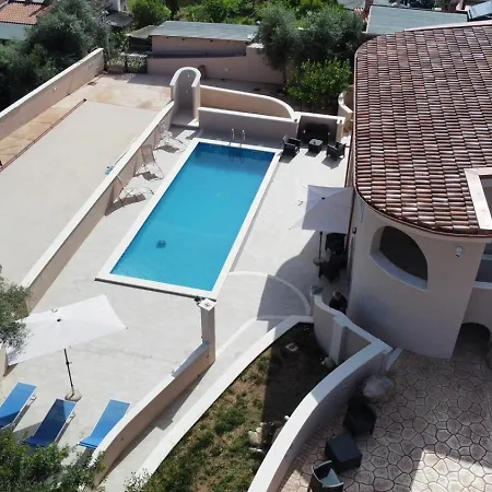 Villa Blue Paradise Relax Con Piscina A Pochi Minuti Da Cagliari E Dal Mare-3