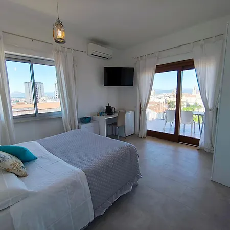 Marysel Rooms-3