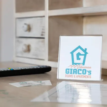 Giaco'S Rooms-3