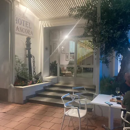 Hotel L'Ancora-2
