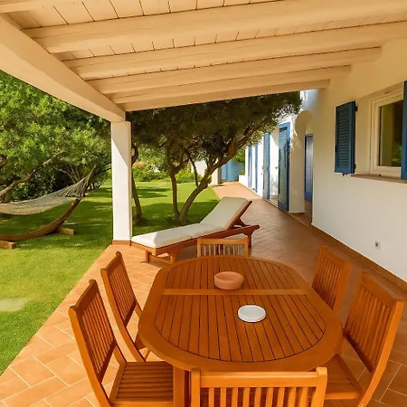 Seaside Elegance 50M From The Beach-2