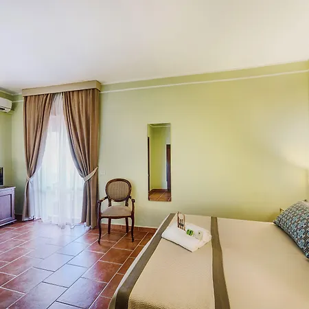Colonna Palace Hotel Mediterraneo-3