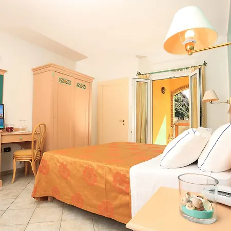 Hotel Nantis-2