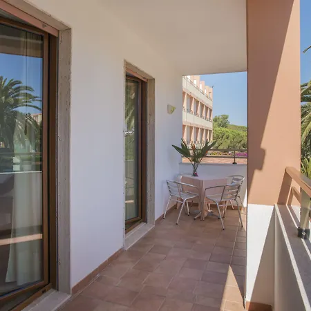 Hotel Oasis-2