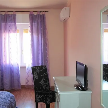Bosa Guest House-3