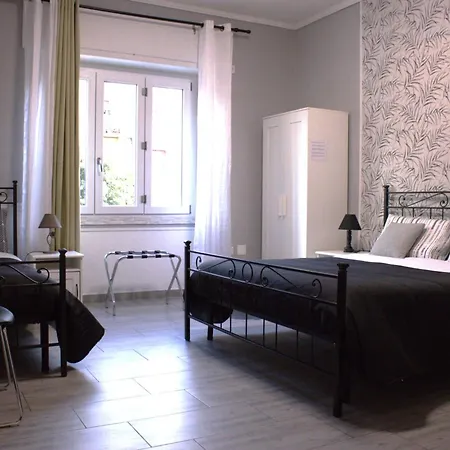 Chloe'S Rooms-3