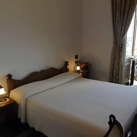 Hotel Aer Bj Vittoria-3