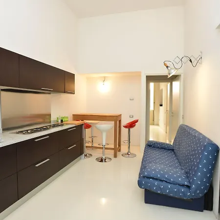 Izzhome Dsign-3