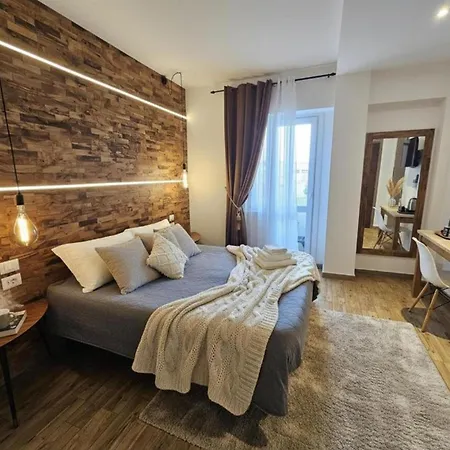Arya Cagliari-2