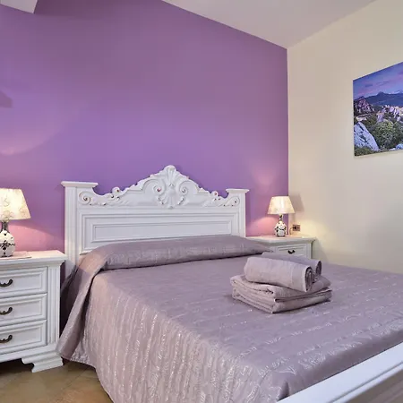 B&B Issicoro-2