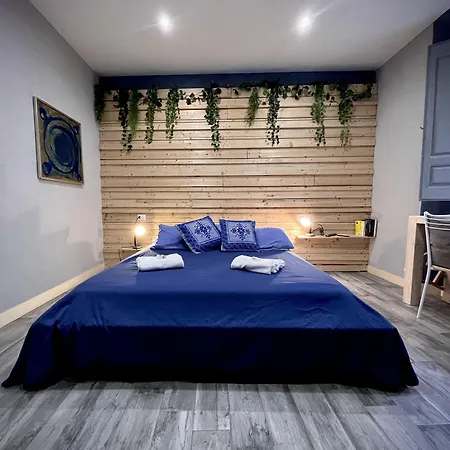 Urban Blue Guest House-2