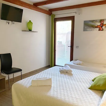 Gioia Guesthouse-3