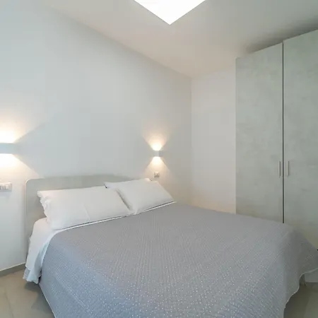 Relax Flatroom 22-3