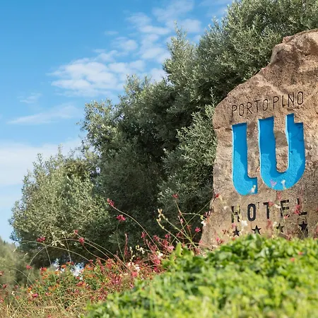 Lu'Hotel Porto Pino-3