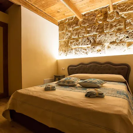 Grand Suite Gioberti Elegante Nel Cuore Di Alghero-3