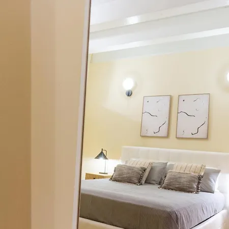 Martini Castello Boutique Apartments - Historic Center & Lift-2