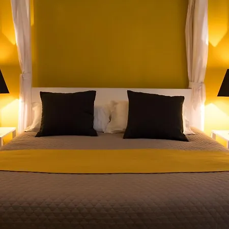 Snob Luxury Suite-2