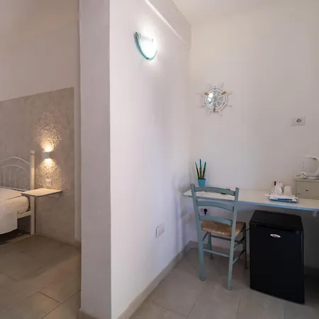 Angolo Mare Apartments&Rooms-3