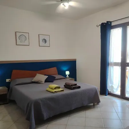 Bed&Breakfast Gli Alisei-3