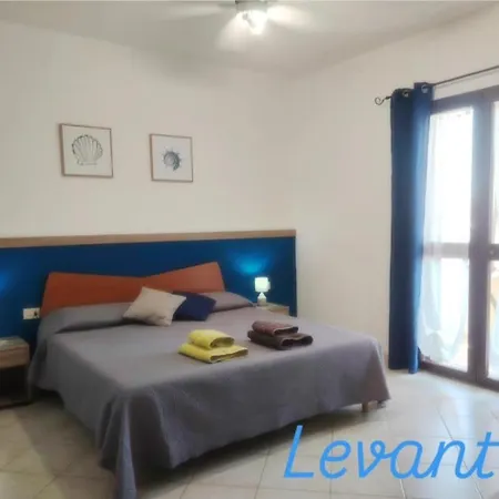 Bed&Breakfast Gli Alisei-2