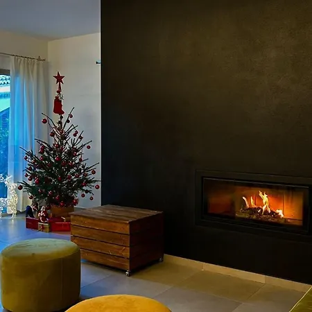 Tarsis Guest House-3