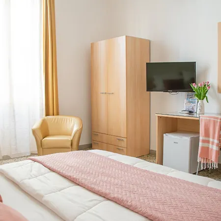 Actinia Accommodation-2