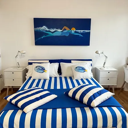 Il Profumo Del Mare Guesthouse-3